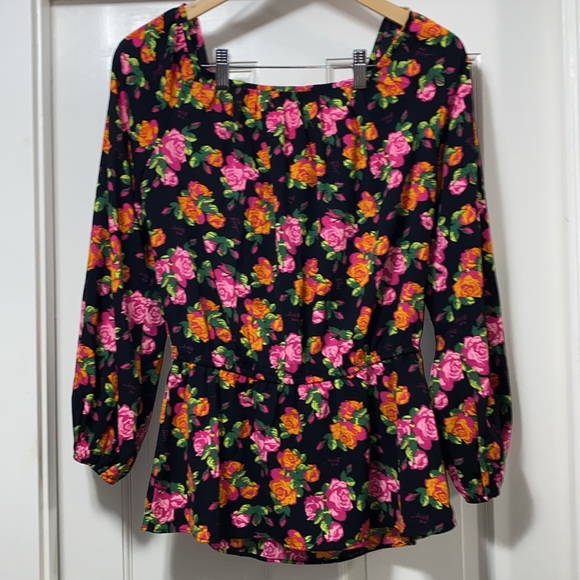 Betsy Johnson floral blouse - Picture 4 of 8